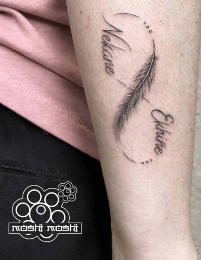 tatuaje infinito brazo pamplona